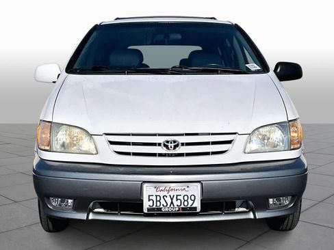 Used 2003 Toyota Sienna XLE image 3