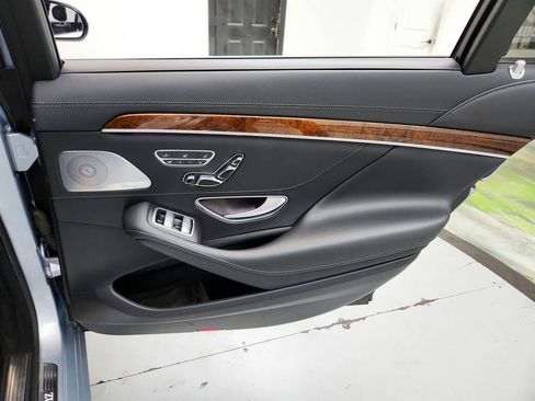 Used 2014 Mercedes-Benz S 550 Sedan image 31
