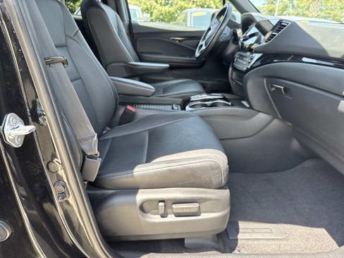 Used 2023 Honda Passport Elite image 12