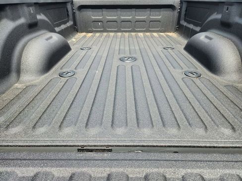 Used 2024 Toyota Tacoma SR AWD/4WD image 31