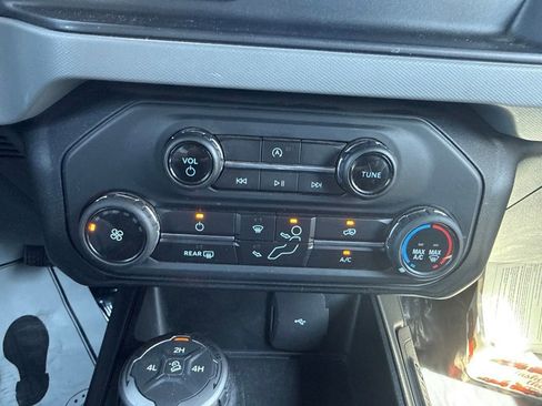 Used 2022 Ford Bronco 2-Door AWD/4WD image 18