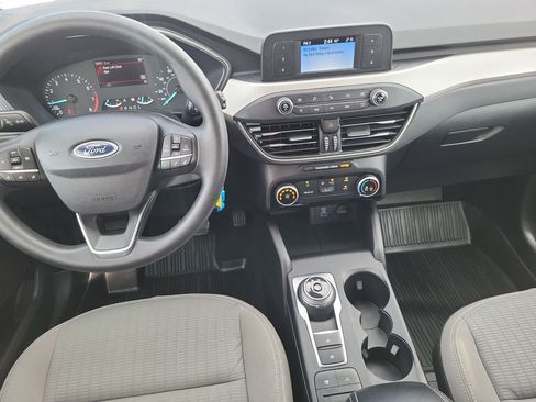 Used 2022 Ford Escape S image 10
