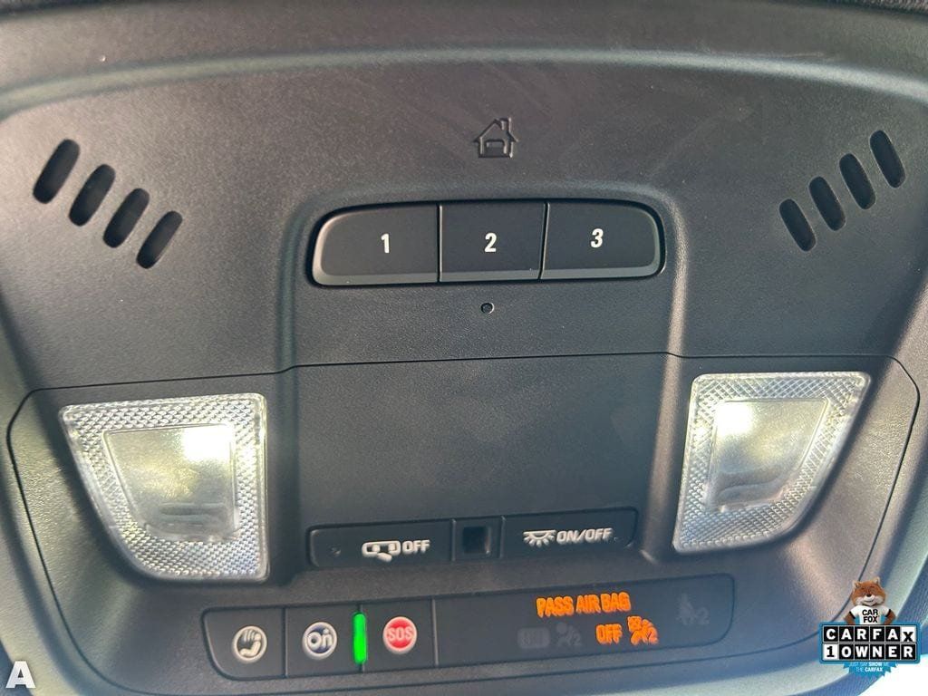 Used 2023 Chevrolet Traverse LT AWD/4WD image 29