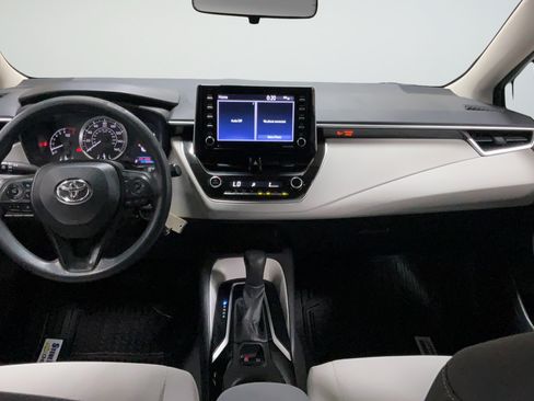Used 2021 Toyota Corolla LE FWD image 12