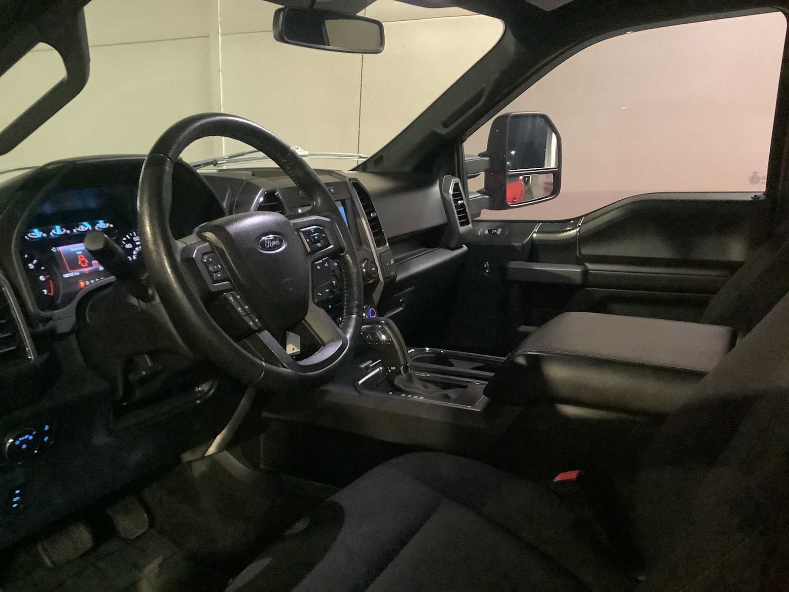 Used 2018 Ford F150 XLT w/ Equipment Group 302A Luxury AWD/4WD image 3