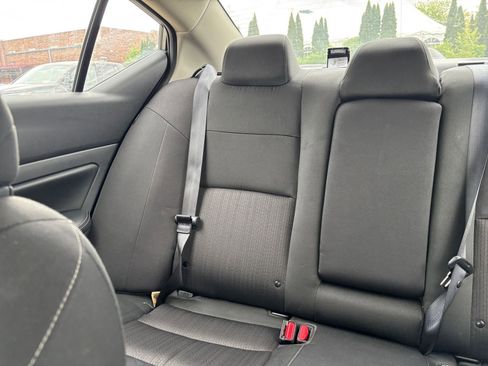Used 2025 Nissan Altima 2.5 SV FWD image 38