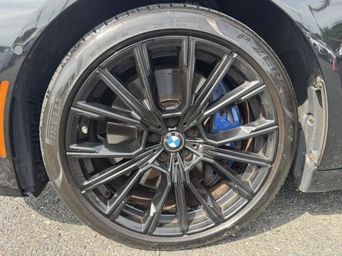 Used 2022 BMW 740i xDrive w/ M Sport Package AWD/4WD image 27