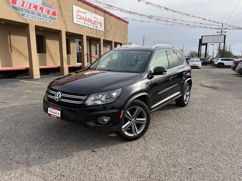 Used 2017 Volkswagen Tiguan Sport image 1