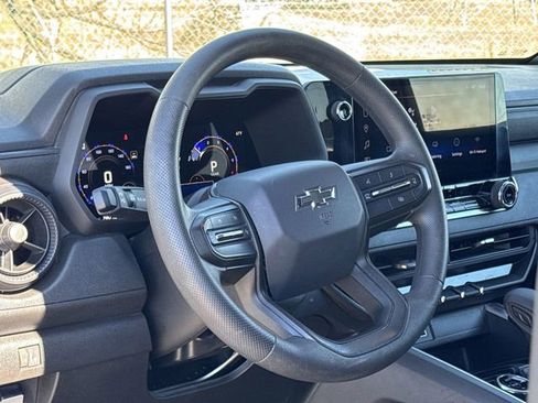 Certified 2024 Chevrolet Colorado Trail Boss w/ Technology Package image 36