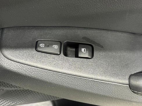 Used 2021 Kia Seltos EX image 21