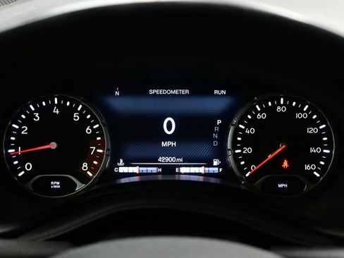 Used 2022 Jeep Renegade Latitude AWD/4WD image 24