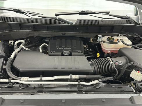 Used 2024 Chevrolet Silverado 1500 LT AWD/4WD image 26