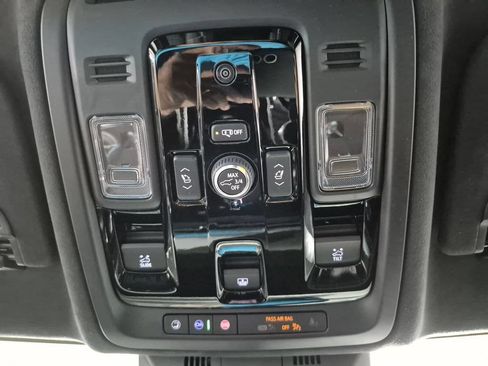 New 2026 Cadillac Escalade ESV Platinum Sport w/ LPO, ONYX Package AWD/4WD image 24