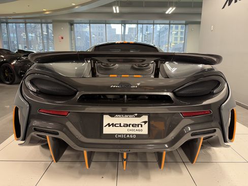 Used 2019 McLaren 600LT RWD image 3