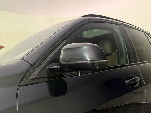 Used 2022 BMW X5 xDrive40i w/ M Sport Package image 10