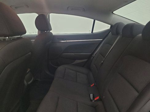 Used 2020 Hyundai Elantra SE w/ Cargo Package (C1) FWD image 18