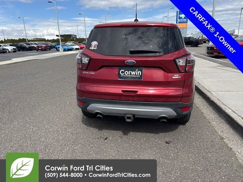 Used 2017 Ford Escape SE image 10