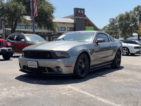 Used 2011 Ford Mustang GT Premium w/ Security Pkg RWD image 7