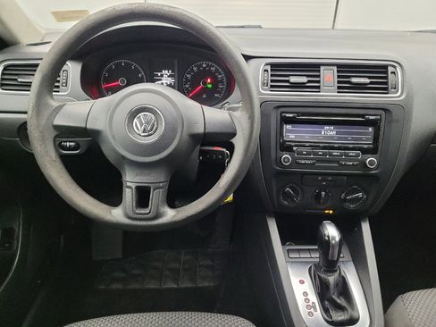 Used 2013 Volkswagen Jetta S image 22
