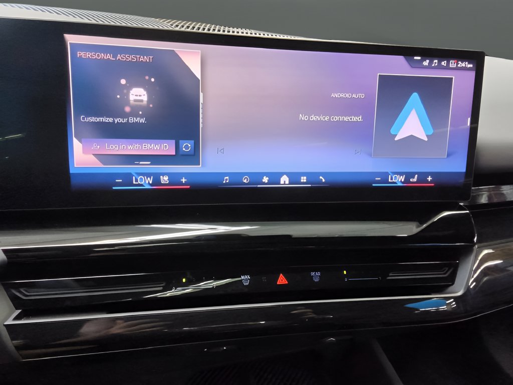 Used 2026 BMW 530i xDrive AWD/4WD image 22