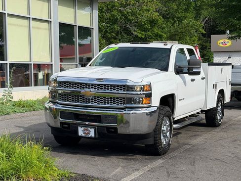 Used 2019 Chevrolet Silverado 2500 W/T w/ WT Convenience Package AWD/4WD image 2