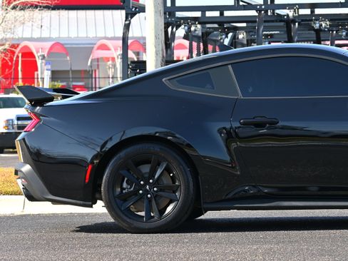 Used 2024 Ford Mustang GT image 5