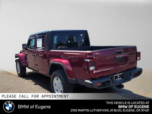 Used 2022 Jeep Gladiator Sport AWD/4WD image 5