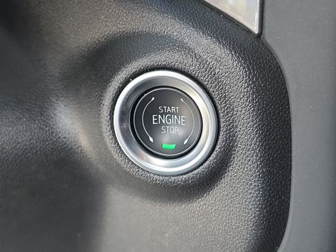 Used 2024 Chevrolet Silverado 2500 Custom w/ Custom Value Package image 28