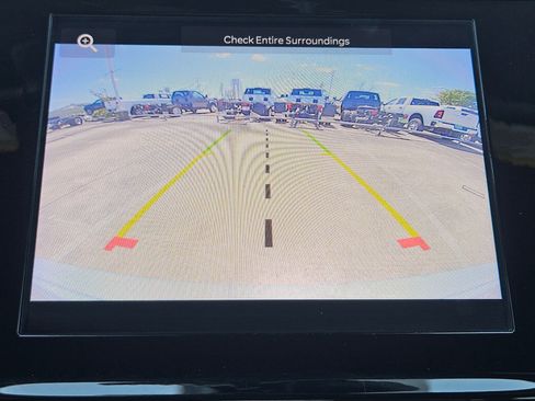 Used 2025 Jeep Grand Cherokee Altitude AWD/4WD image 24