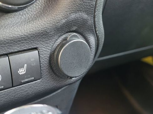 Used 2016 Jeep Wrangler Unlimited Rubicon AWD/4WD image 23