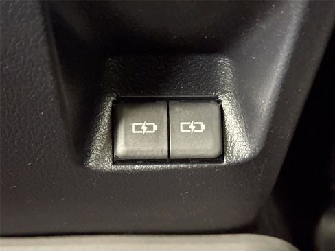 Certified 2024 Toyota 4Runner SR5 AWD/4WD image 33