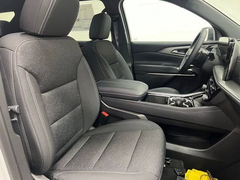 New 2026 Chevrolet Traverse LT AWD/4WD image 25