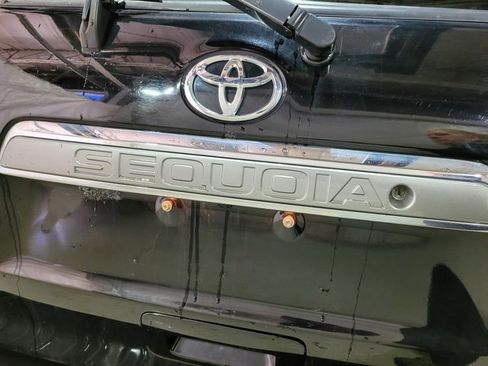 Used 2016 Toyota Sequoia Limited image 73