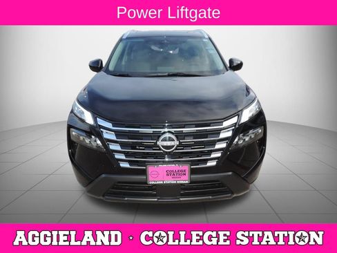 Certified 2026 Nissan Rogue SV w/ SV Premium Package FWD image 10
