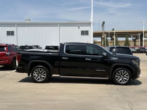 Used 2024 GMC Sierra 1500 Denali RWD image 3