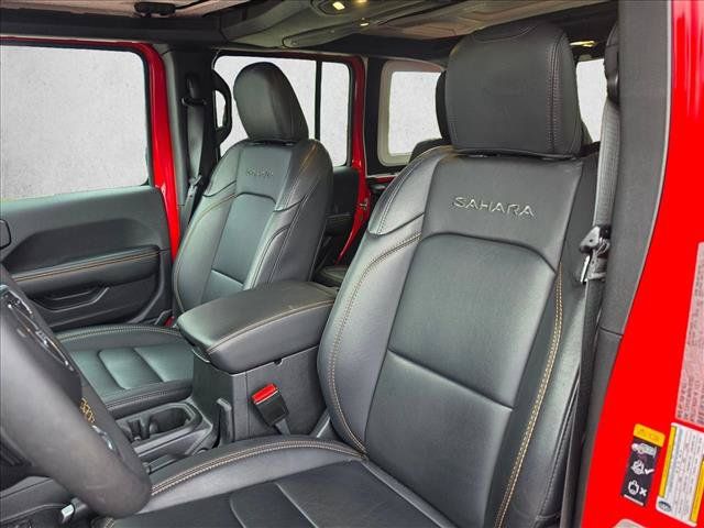 Used 2024 Jeep Wrangler Unlimited Sahara w/ Technology Group AWD/4WD image 16