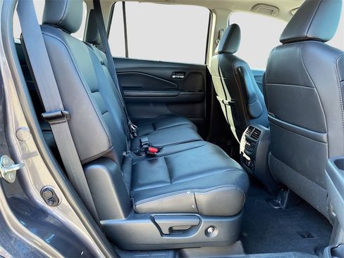Used 2020 Honda Pilot Touring image 29
