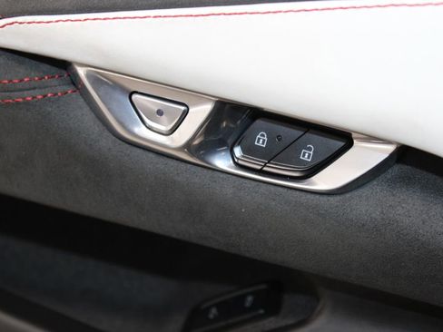 Used 2023 Chevrolet Corvette Stingray Premium Conv image 32