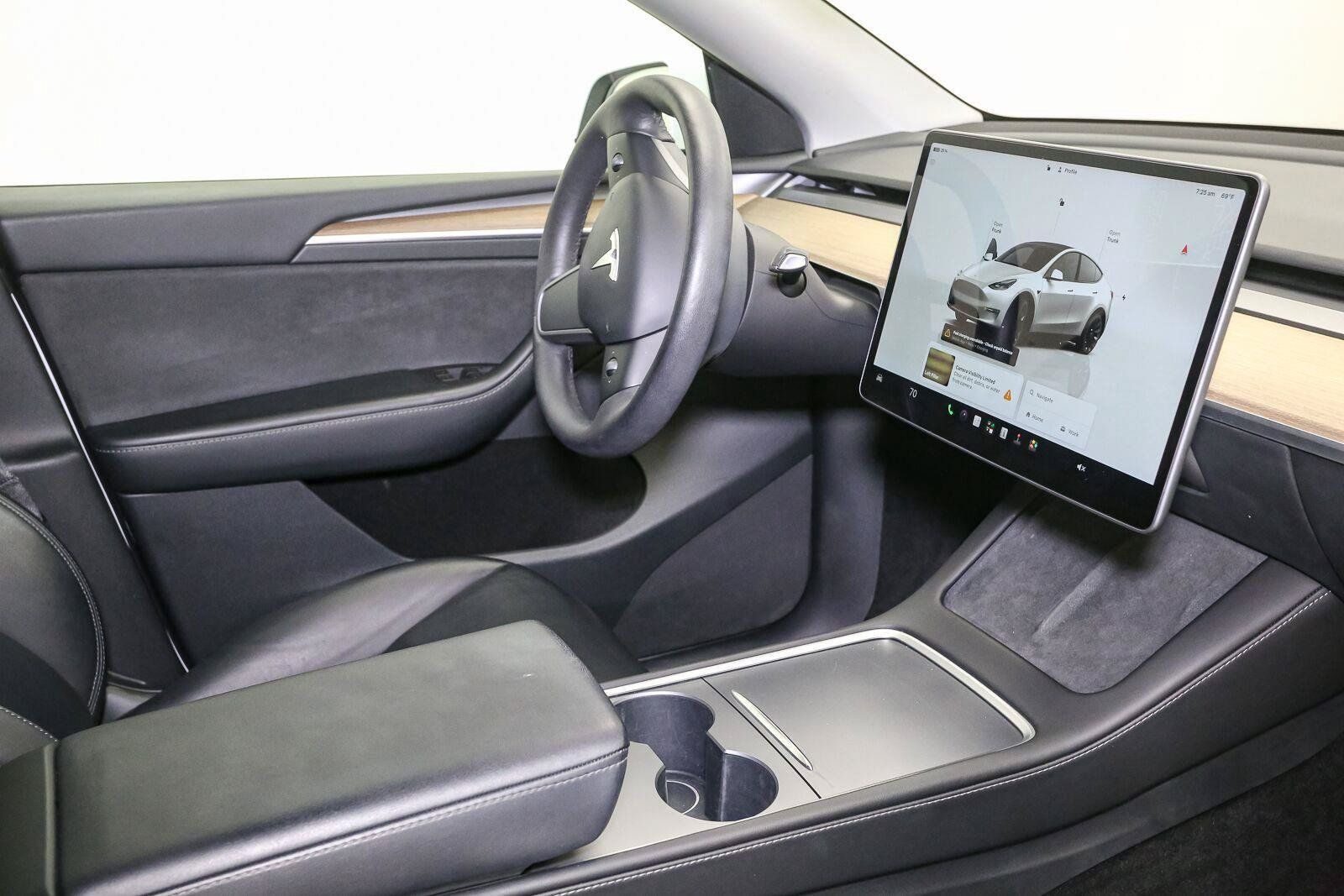 Used 2023 Tesla Model Y Long Range AWD/4WD image 19