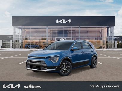 New 2025 Kia Niro SX