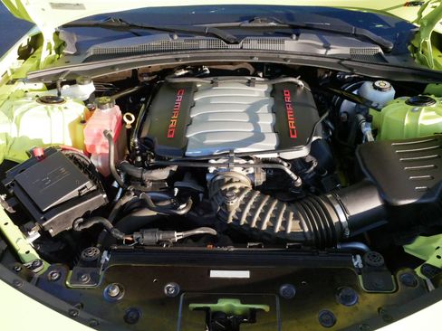 Used 2021 Chevrolet Camaro LT w/ Technology Package image 31