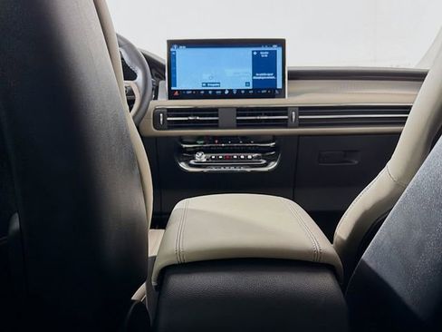 New 2026 Lincoln Corsair Premiere FWD image 28