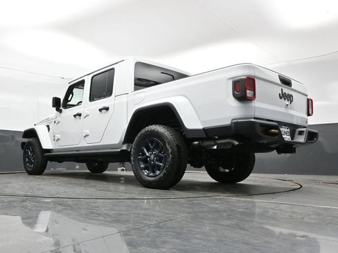 New 2026 Jeep Gladiator Sport AWD/4WD image 49