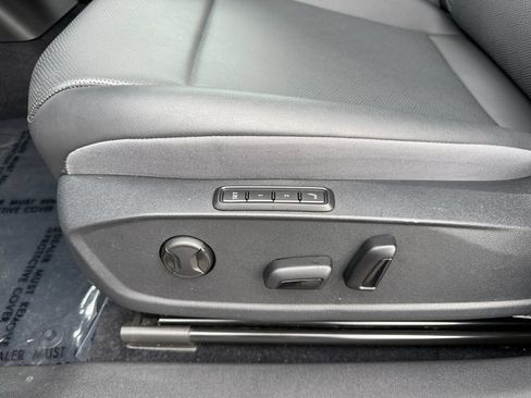 Used 2023 Volkswagen ID.4 Pro RWD image 10