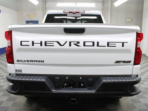 Used 2023 Chevrolet Silverado 1500 ZR2 image 40