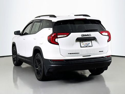 Certified 2024 GMC Terrain SLT w/ Infotainment Package II image 5