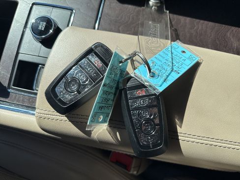 Certified 2023 Lincoln Navigator L Reserve image 29