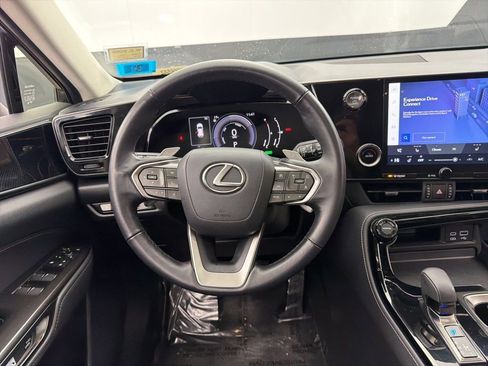 Used 2023 Lexus NX 350 AWD image 9