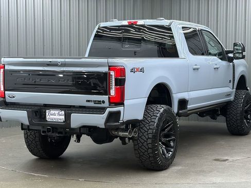 Used 2025 Ford F250 Platinum image 5