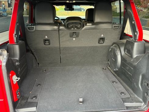 Used 2023 Jeep Wrangler Rubicon 392 w/ Trailer Tow Package image 28